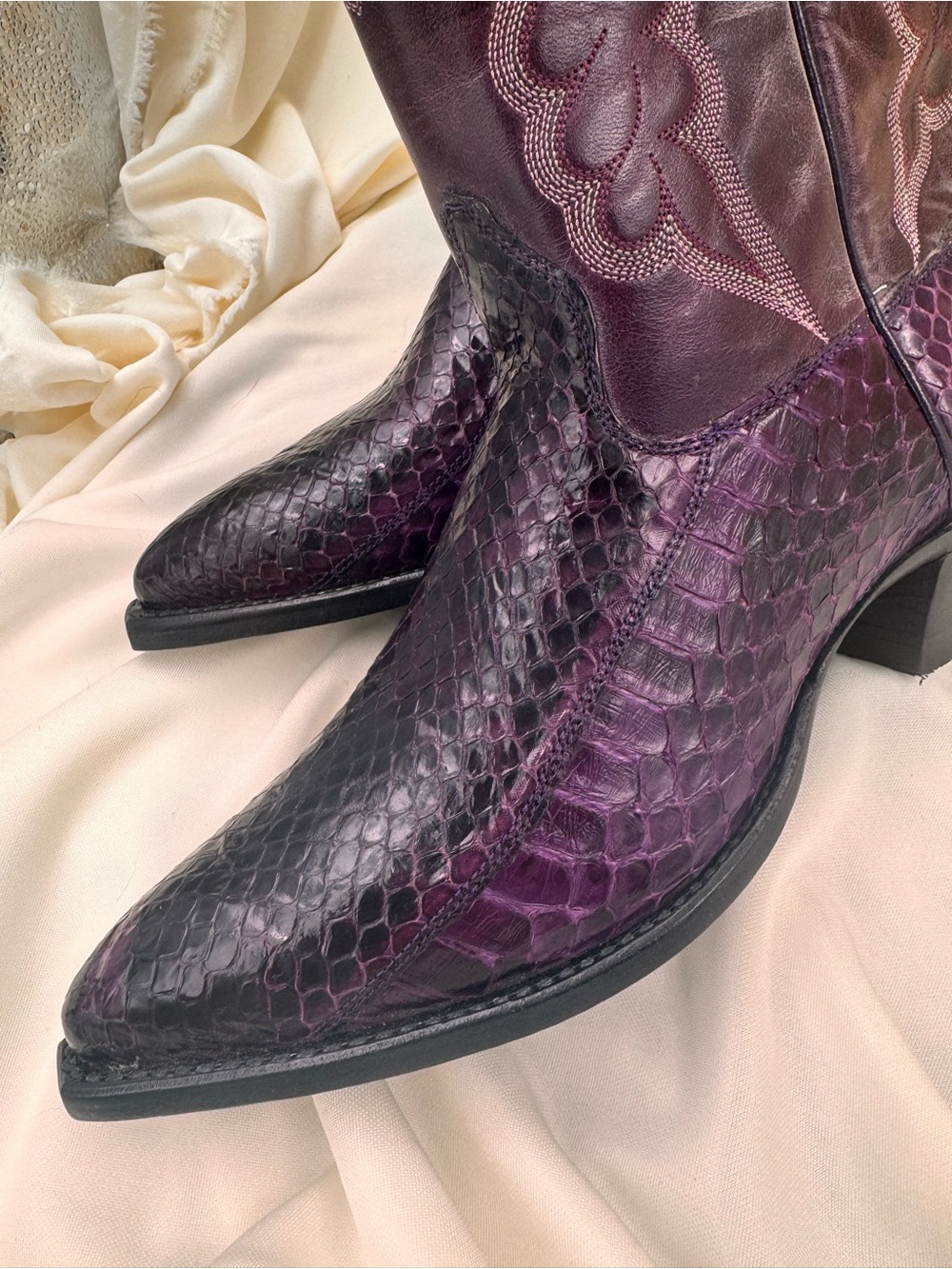 VINTAGE J. Chisholm Purple Genuine Snakeskin Cowboy Boots NWT Size 9 - Picture 8 of 8